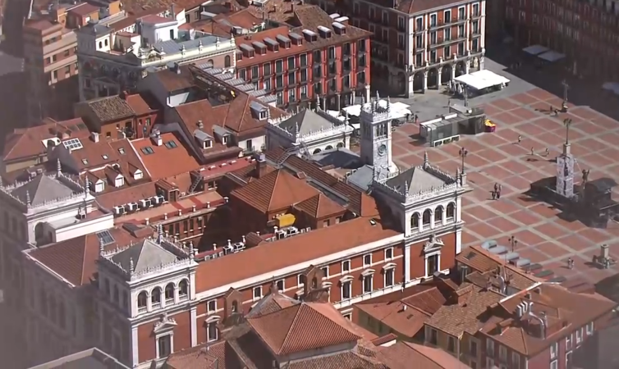 El Ayuntamiento y la Plaza Mayor de Valladolid.