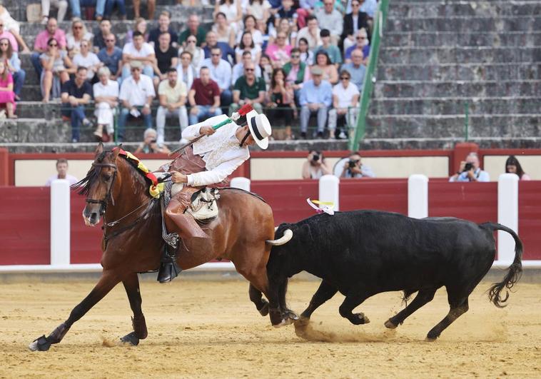 En imágenes, la corrida de rejones