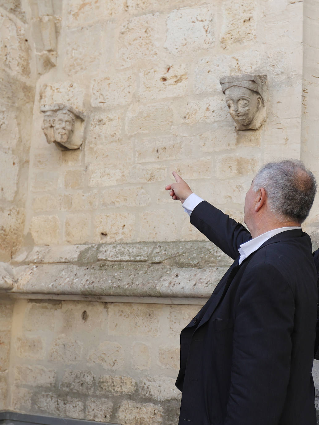 Las obras de restauración de la Catedral de Palencia la embellecen