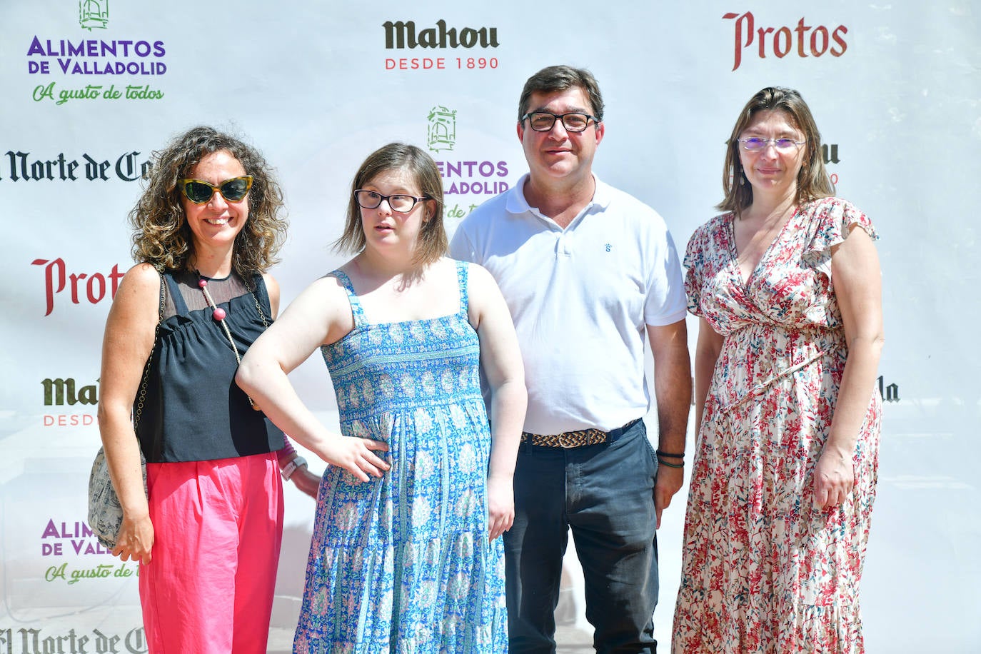 Eva Martín, Paola Torres (Plena Inclusión Castilla y León), Juan José Zancada Polo (presidente de Cruz Roja Valladolid) y Natalia Viloria (prensa de Cruz Roja Valladolid).