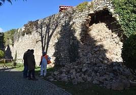 Derrumbe en la muralla de Aguilar.