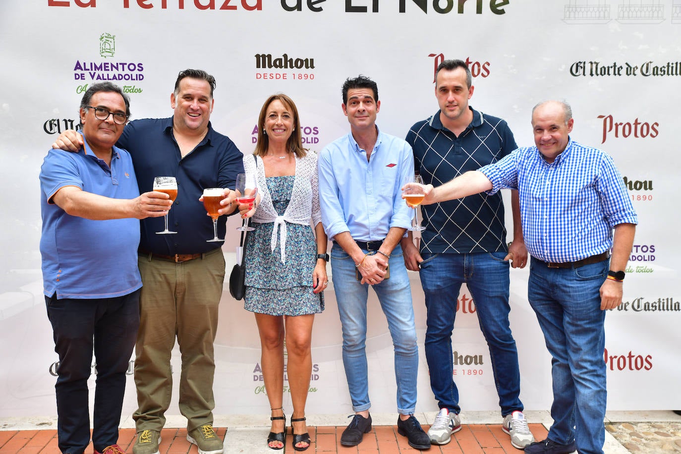 Gregorio Esclapes (CEO de Blu Hoteles), Oliver del Arco (Aspama), Marta Rojo (Aspama), Jorge Ballesteros (Aspama), Emiliano del Arco (Aspama) y Desiderio Rupérez (San Martín de Valvení).