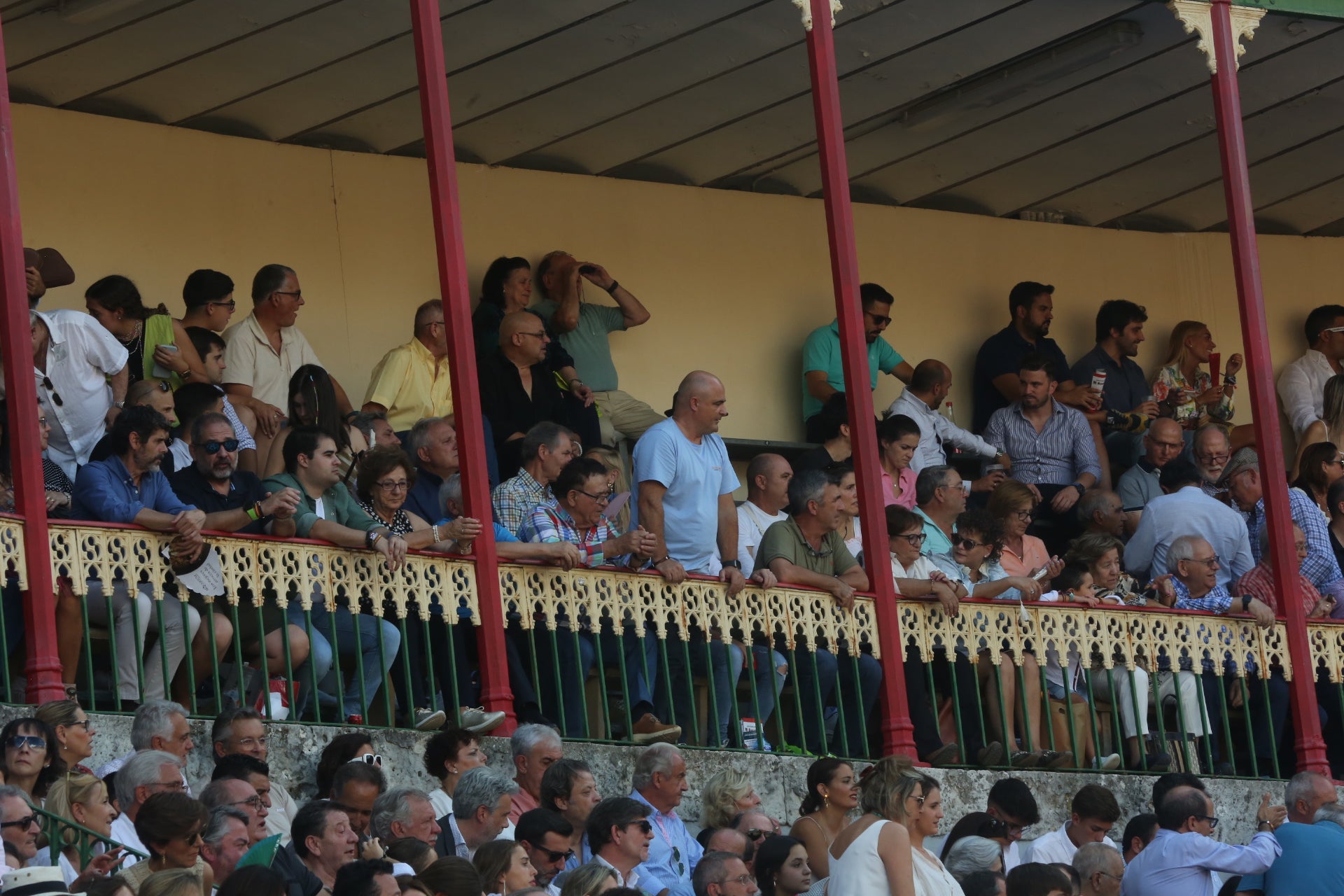 Búscate en los tendidos de la Plaza de Toros de Valladolid (2 de 2)