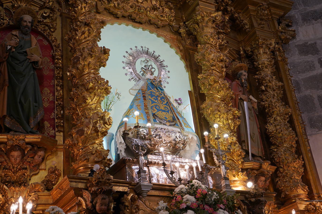 Ofrenda de Los Cirios en Santa María la Real de Nieva