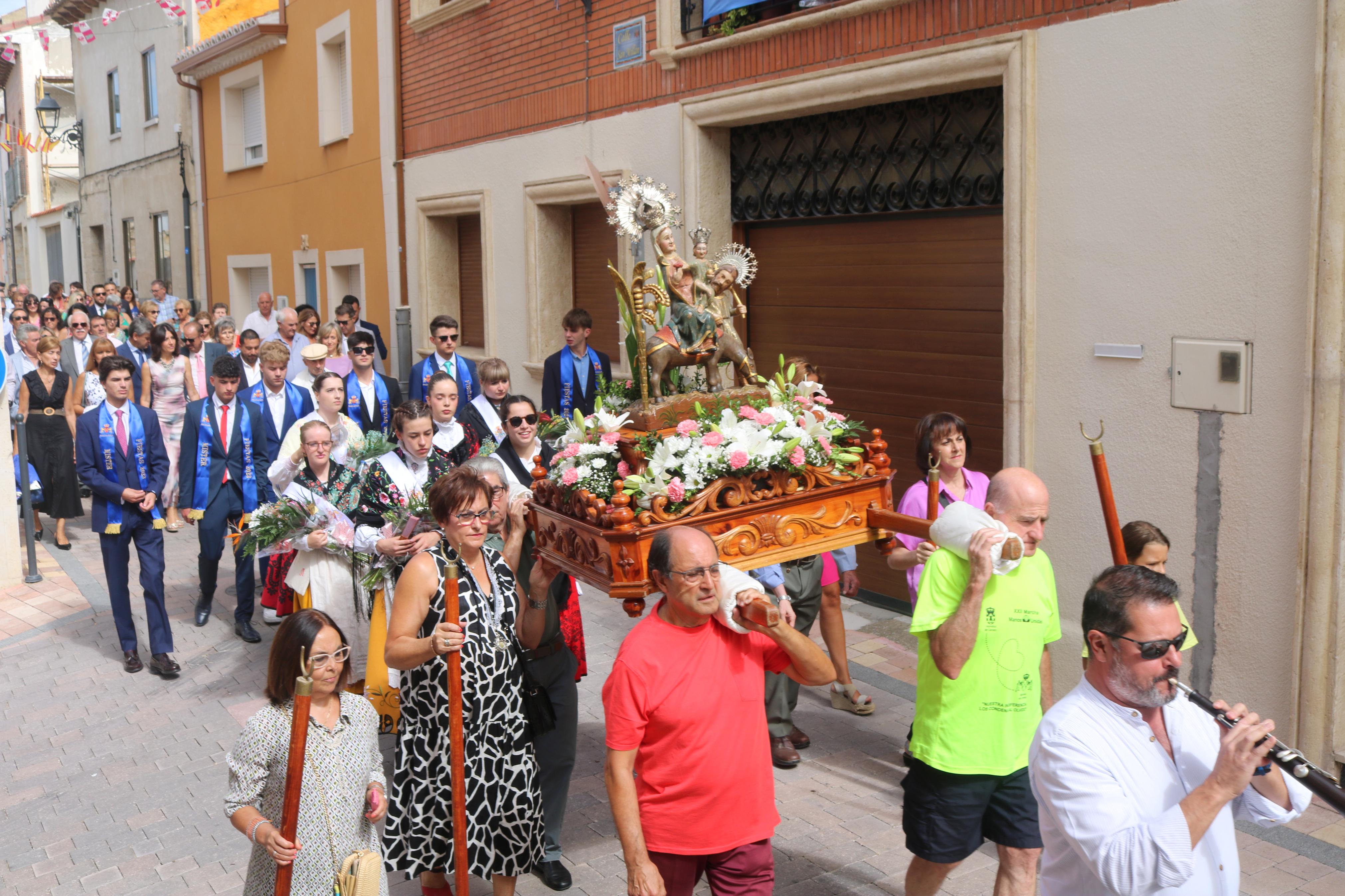 Baltanás se rinde a la Virgen de Revilla