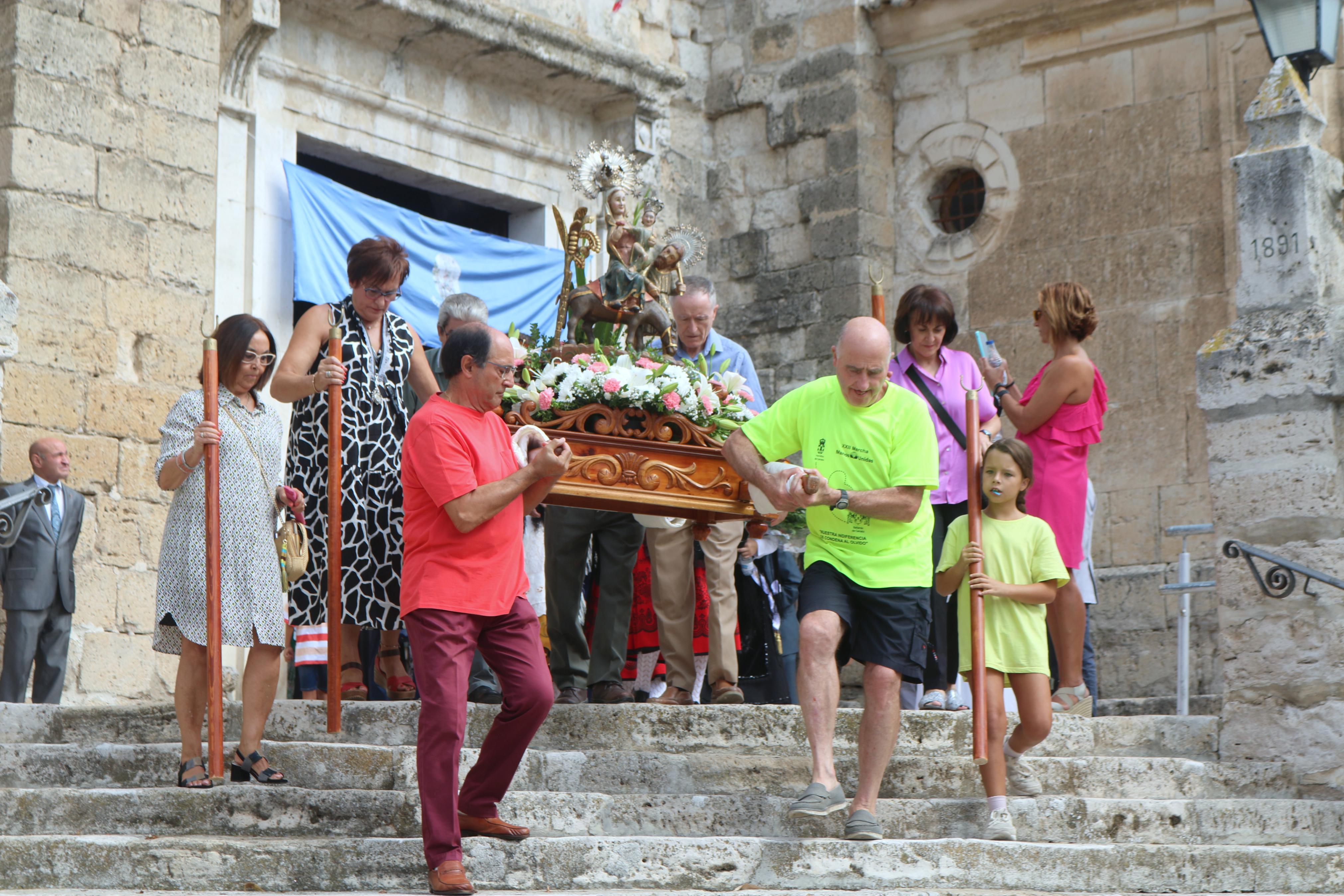 Baltanás se rinde a la Virgen de Revilla