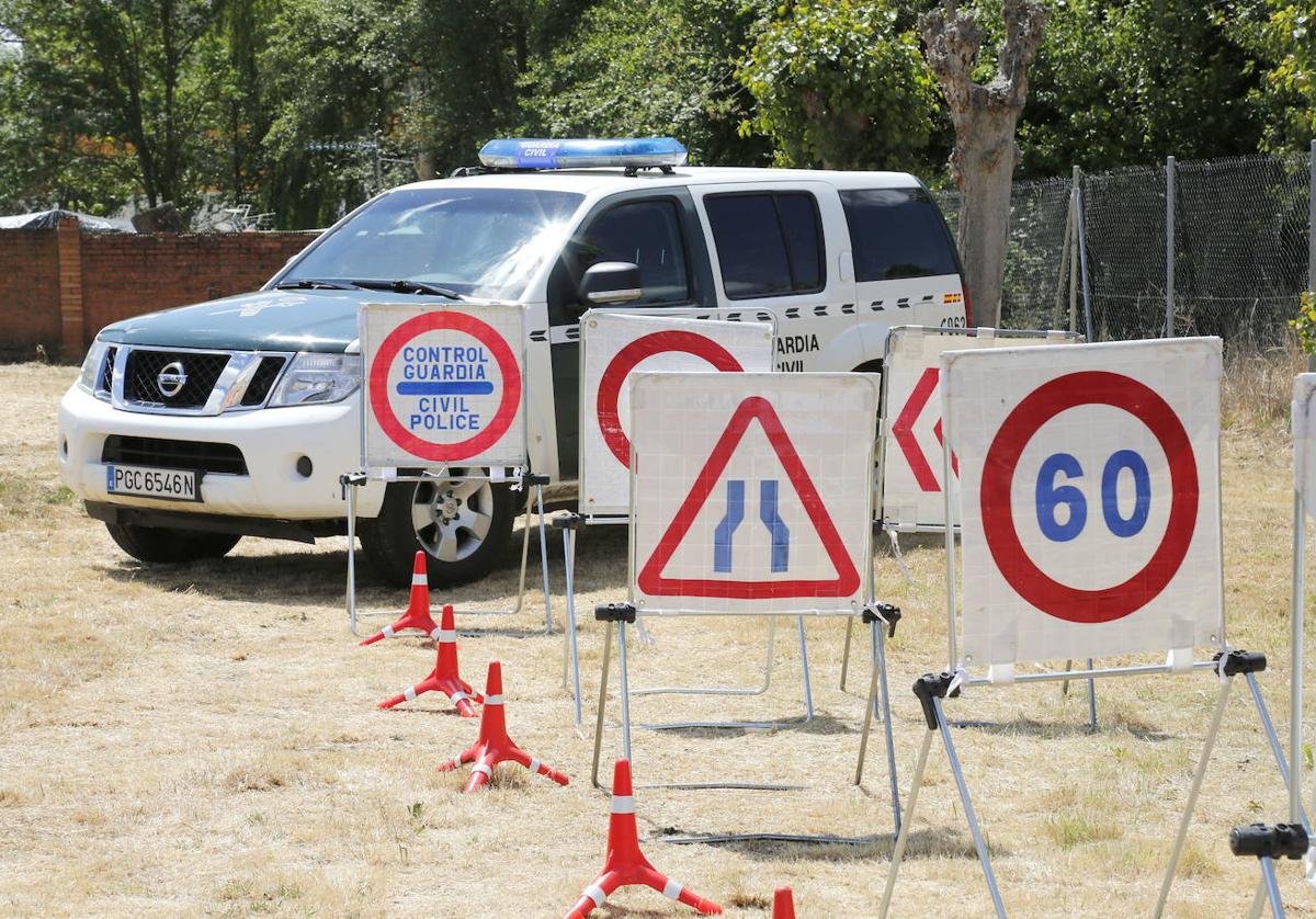 La Guardia Civil busca un vehículo que circuló por la A-62 en dirección contraria