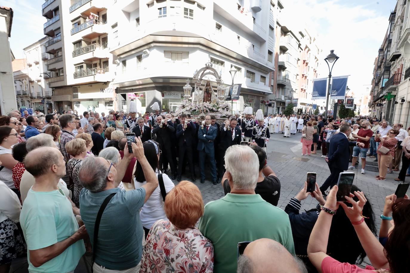 Misa y procesión de Nuestra Señora de San Lorenzo en las Fiestas de Valladolid