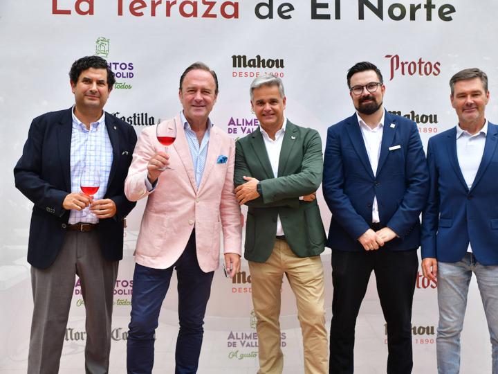 Eduardo Estévez (Empresa Familiar), Marcos Yllera (Bodegas Yllera), Luis Martínez-Íñiguez (Hotel Valladolid Recoletos), Álvaro Sobrillo (Hotel Valladolid Recoletos) y Carlos Yllera (Bodegas Yllera).