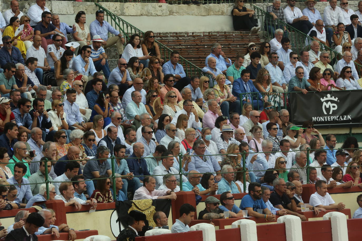 Búscate en los tendidos de la Plaza de Toros de Valladolid (1 de 2)