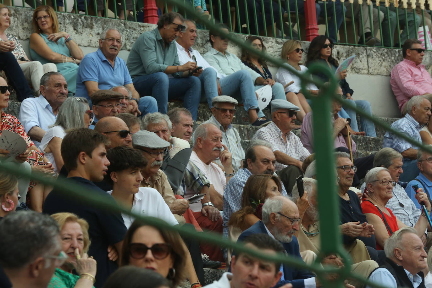 Búscate en los tendidos de la Plaza de Toros de Valladolid (2 de 2)