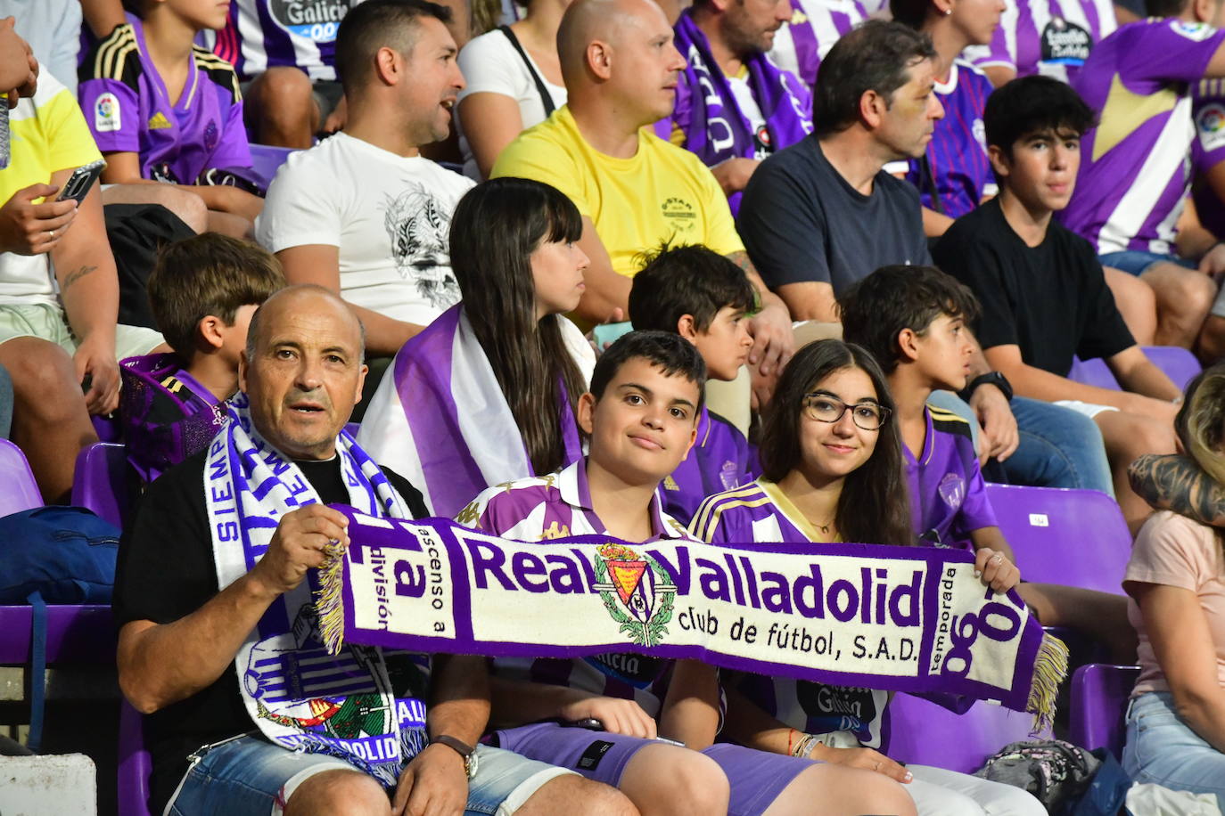 Búscate en la grada del José Zorrilla (1 de 5)