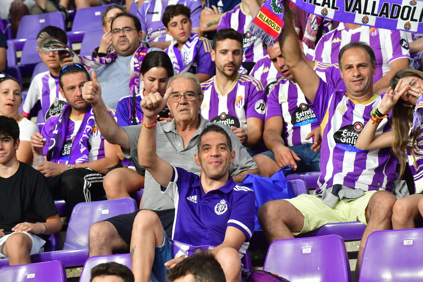 Búscate en la grada del José Zorrilla (1 de 5)