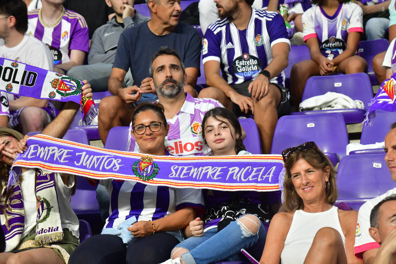 Búscate en la grada del José Zorrilla (1 de 5)