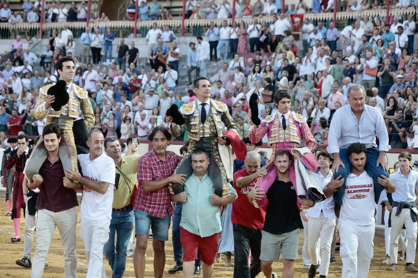 Los toros de la ganadería de Victoriano del Río ofrecieron un gran espectáculo