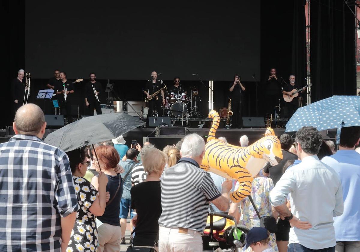 Actuación de La Banzanca en las Fiestas de Valladolid