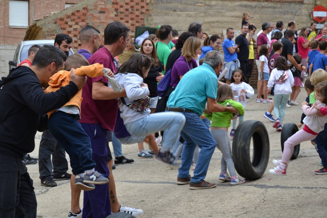 Astudillo se mete de lleno en sus fiestas de la Santa Cruz