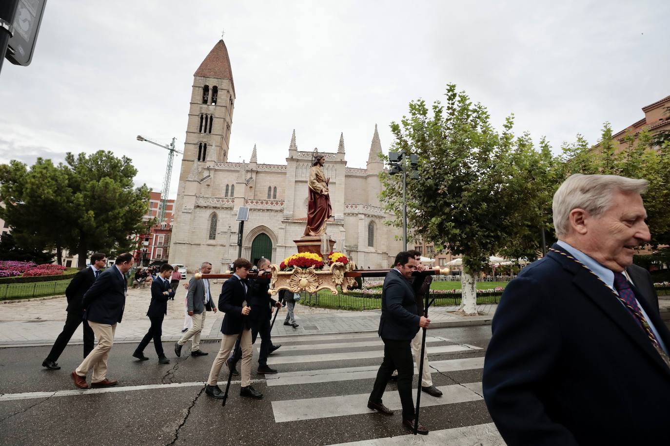 La procesión de las Angustias y la Preciosísima Sangre, en imágenes