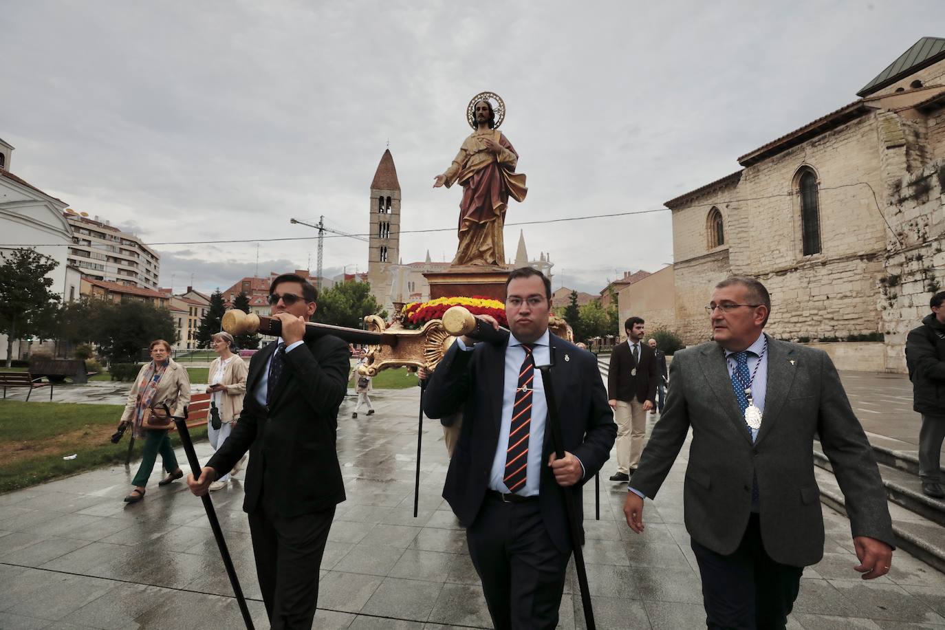 La procesión de las Angustias y la Preciosísima Sangre, en imágenes