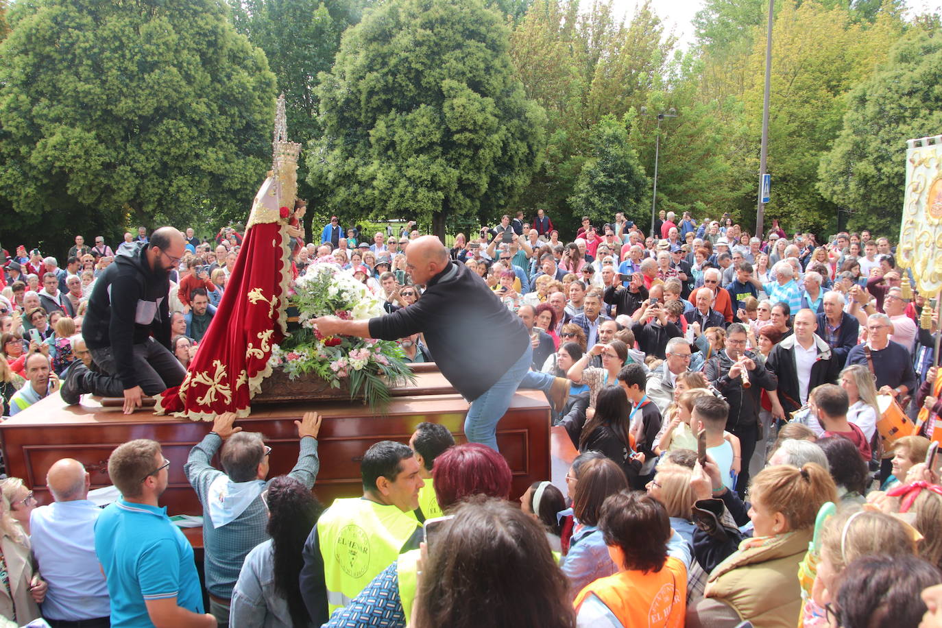 Romería de la Virgen del Henar pasada por agua