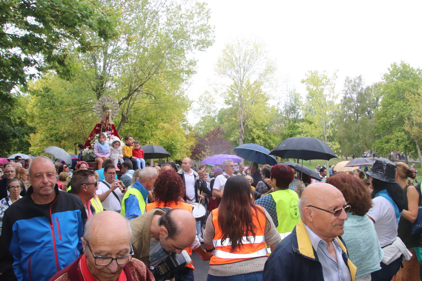 Romería de la Virgen del Henar pasada por agua