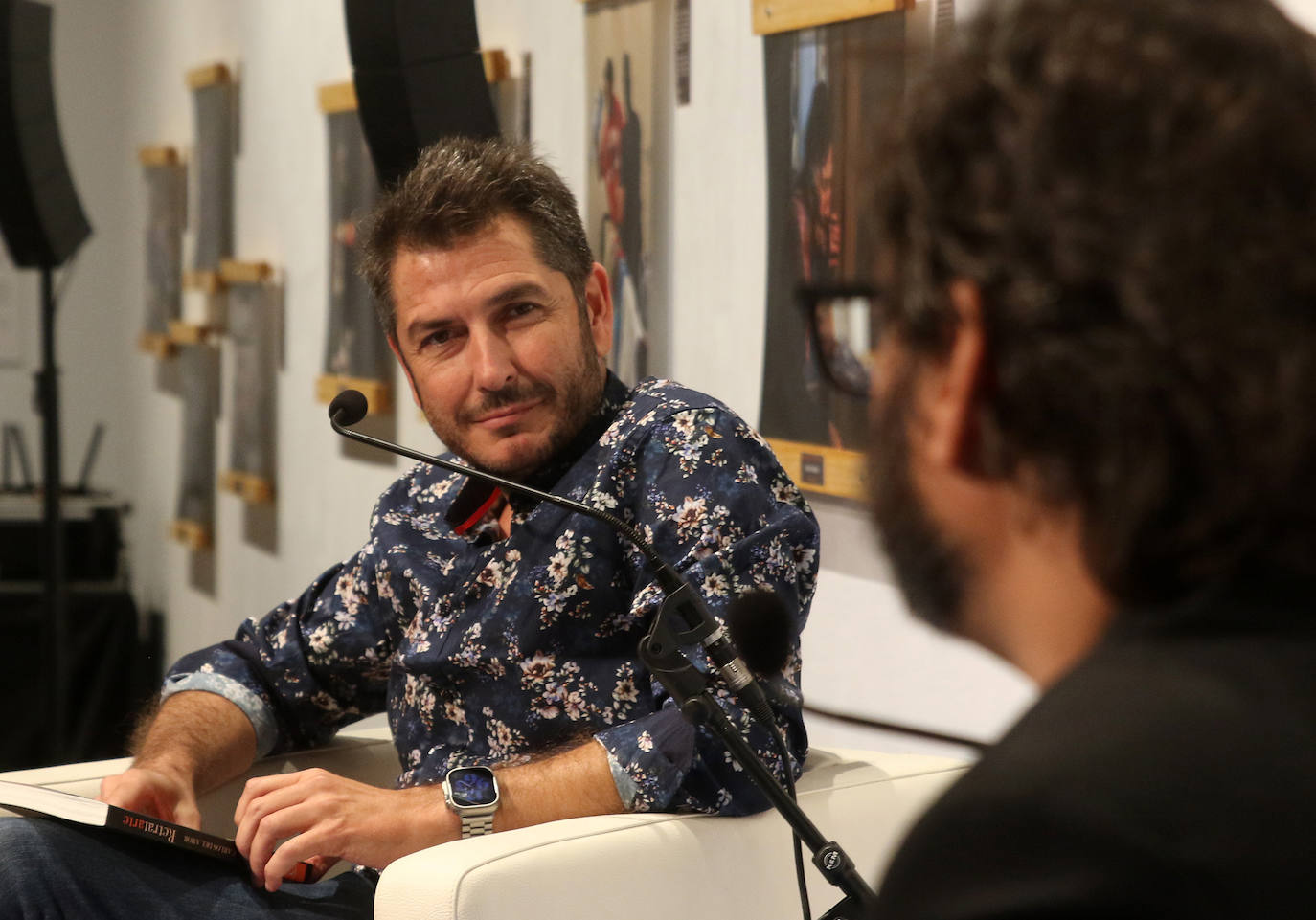 El periodista Carlos del Amor, en su conversación con Sergio C. Fanjul este domingo.