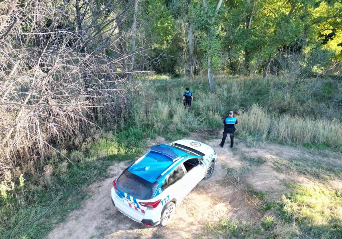 Policías municipales en Laguna de Duero.