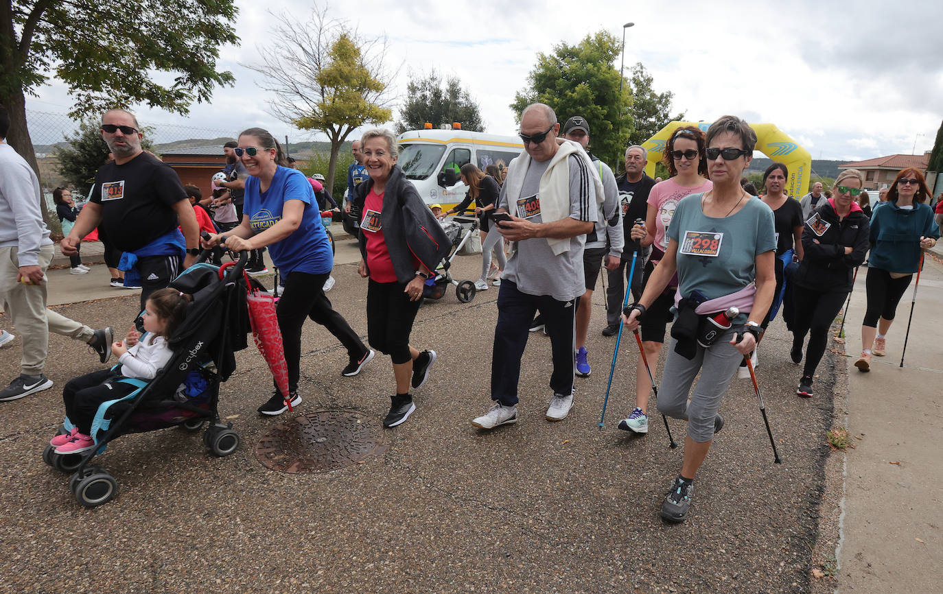 La Carrera de la Fibromialgia reúne a un millar de personas en Villalobón