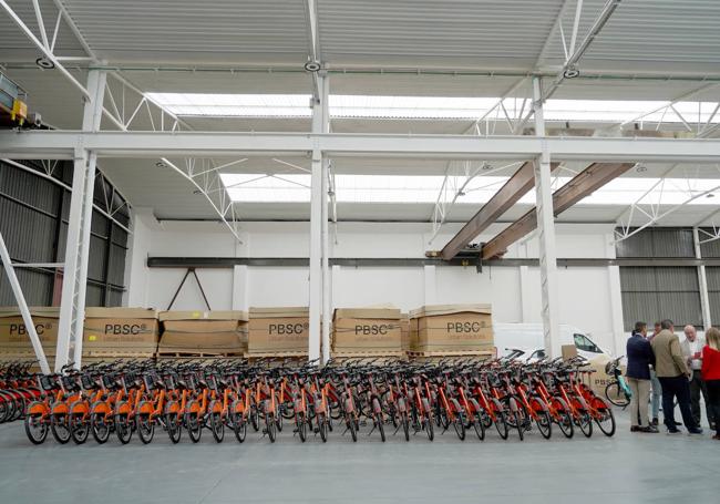 Bicicletas de Biki en la nave del Polígono de Argales.