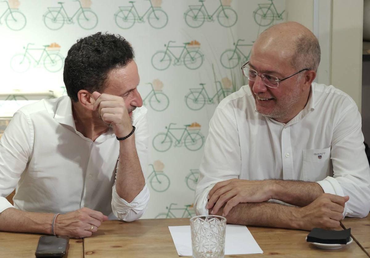 Edmundo Bal y Francisco Igea, en una reunión con militantes de Ciudadanos cuando preparaban la candidatura del primero a dirigir Ciudadanos.