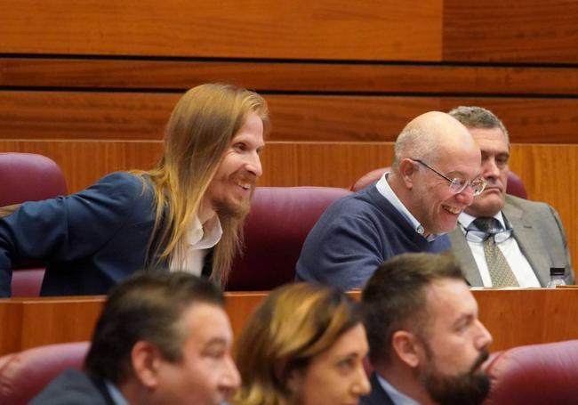 Pablo Fernández (Unidas Podemos) y Francisco Igea (Ciudadanos), durante el Pleno.