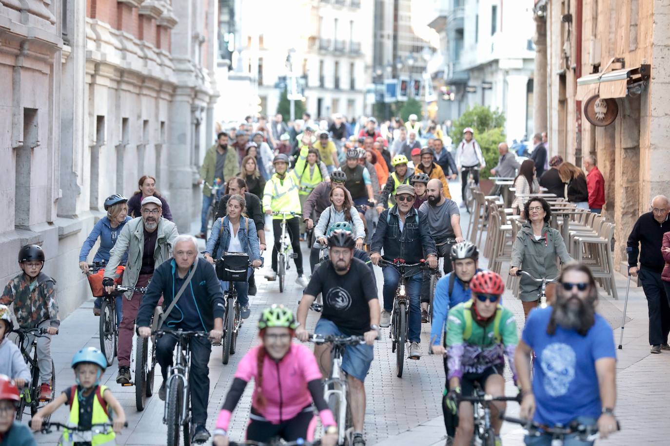 Las imágenes de la bicicletada del Día sin Coche en Valladolid