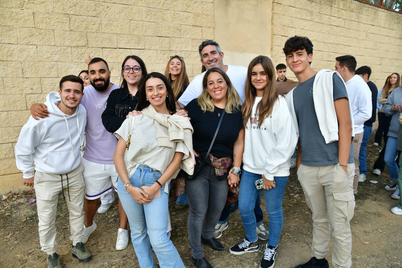 Las colas del concierto de Quevedo en Valladolid, en imágenes (2/2)