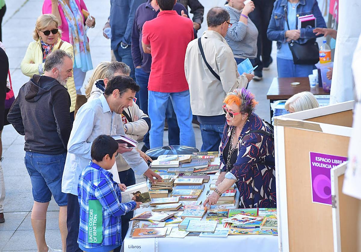 Fiesta de las asociaciones de vecinos de Valladolid en Portugalete.