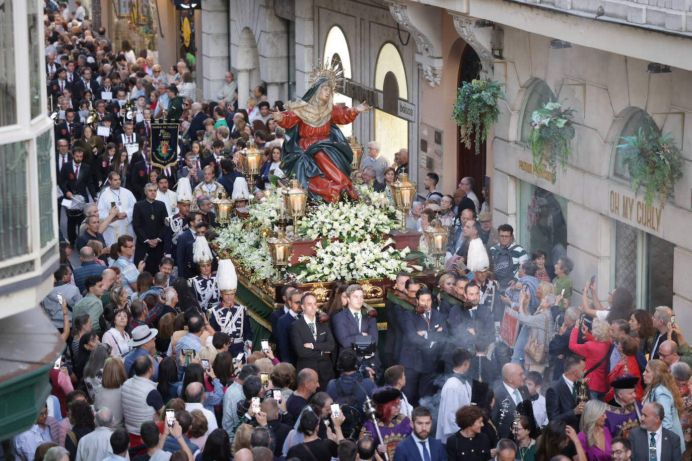 Procesión triunfal de la Santa Vera Cruz Coronada en Valladolid (I)