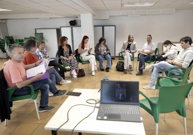 Pablo Fernández, en el centro, durante el Consejo Autonómico de Podemos celebrado el sábado en Valladolid.