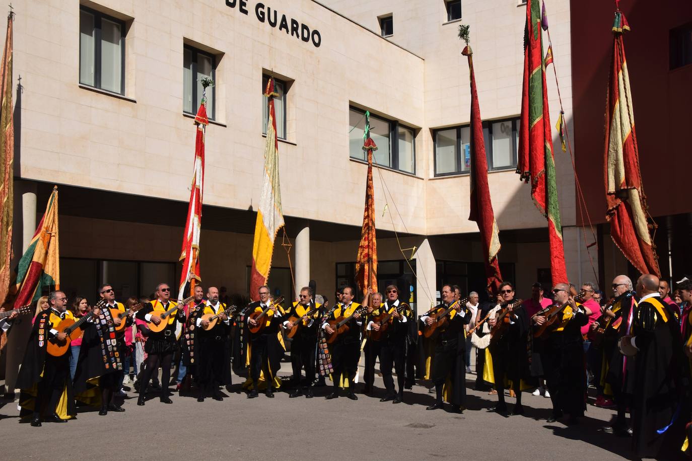 Homenaje en Guardo al peregrino