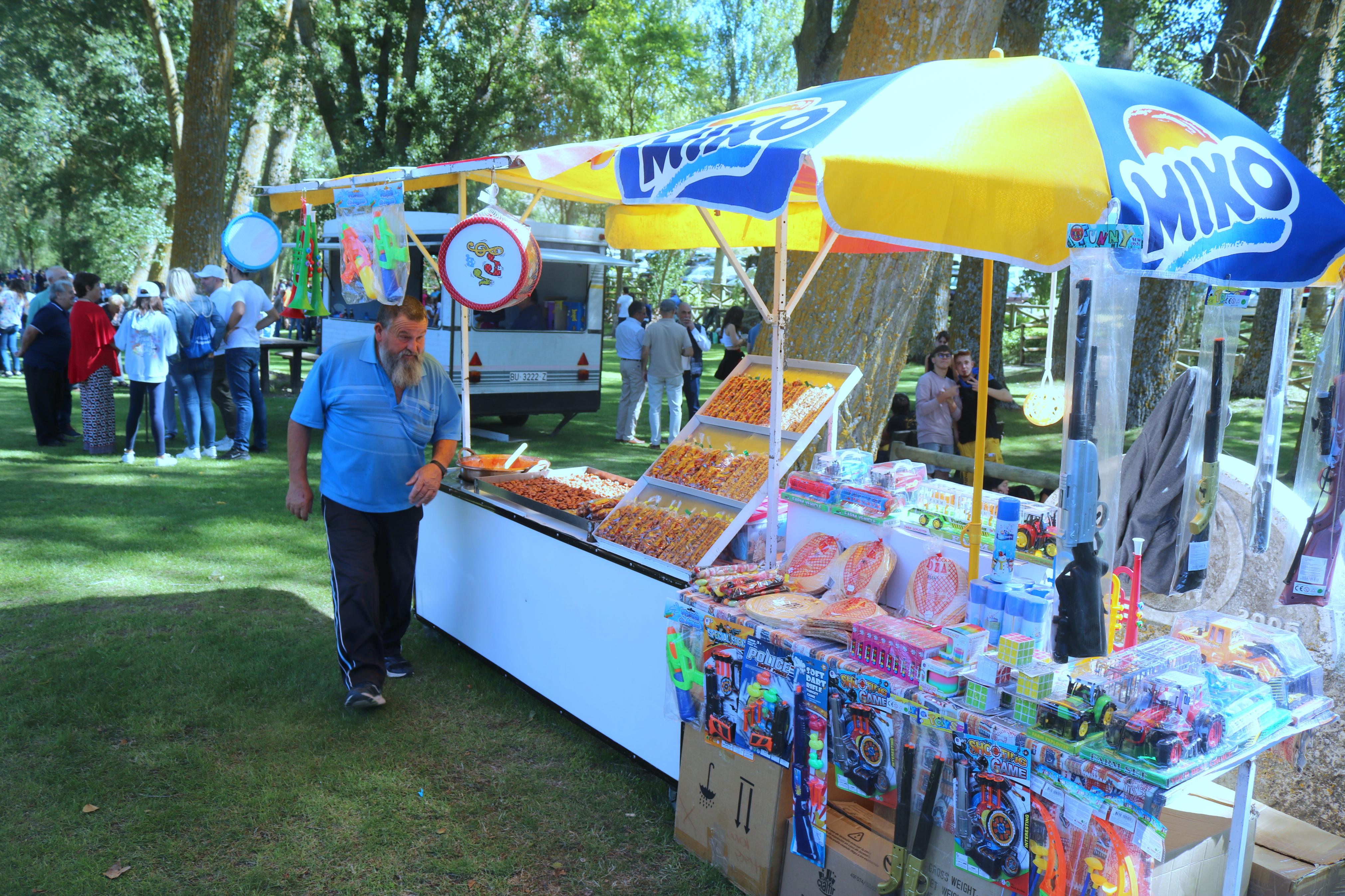 Antigüedad se rinde a la Virgen de Garón