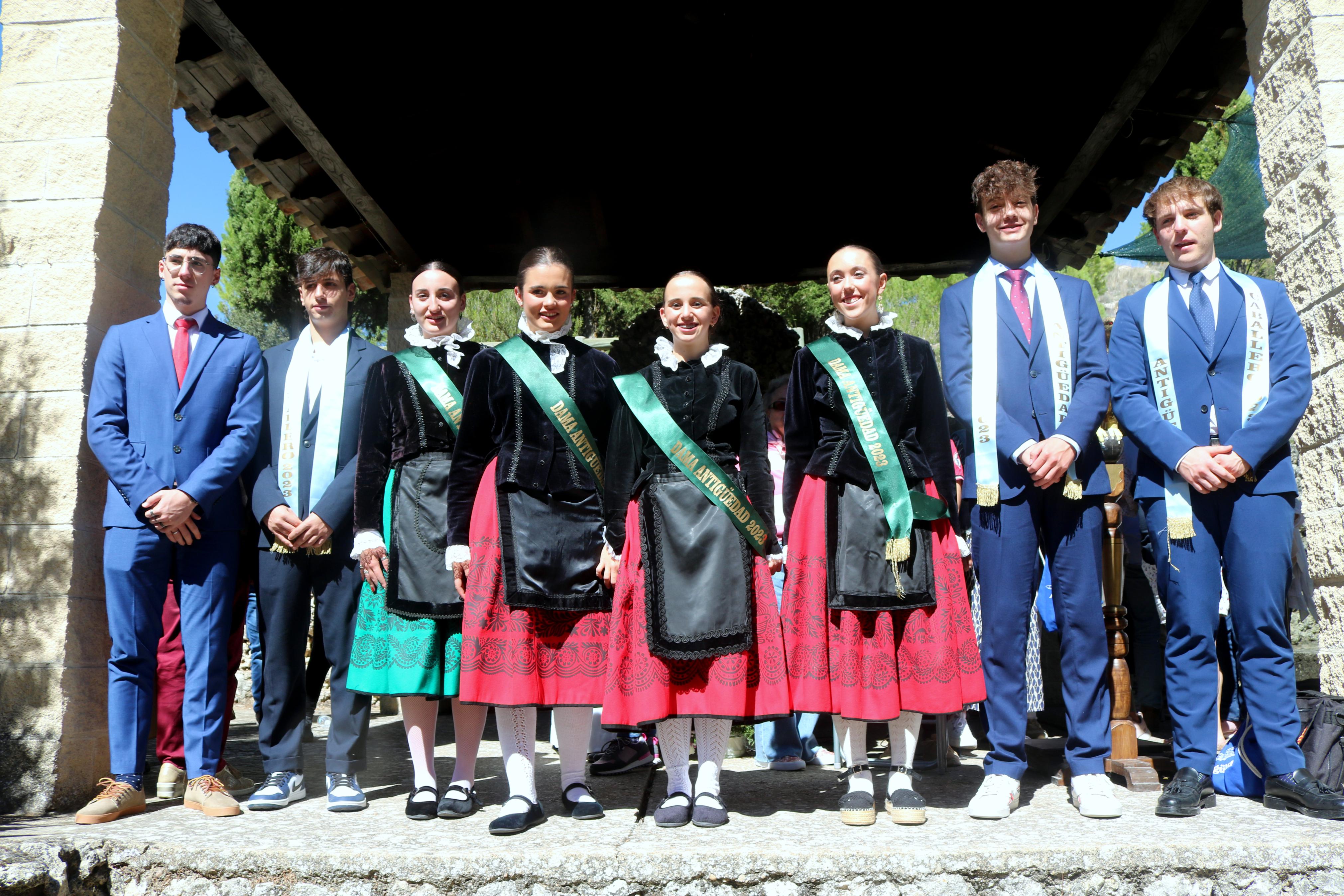 Antigüedad se rinde a la Virgen de Garón