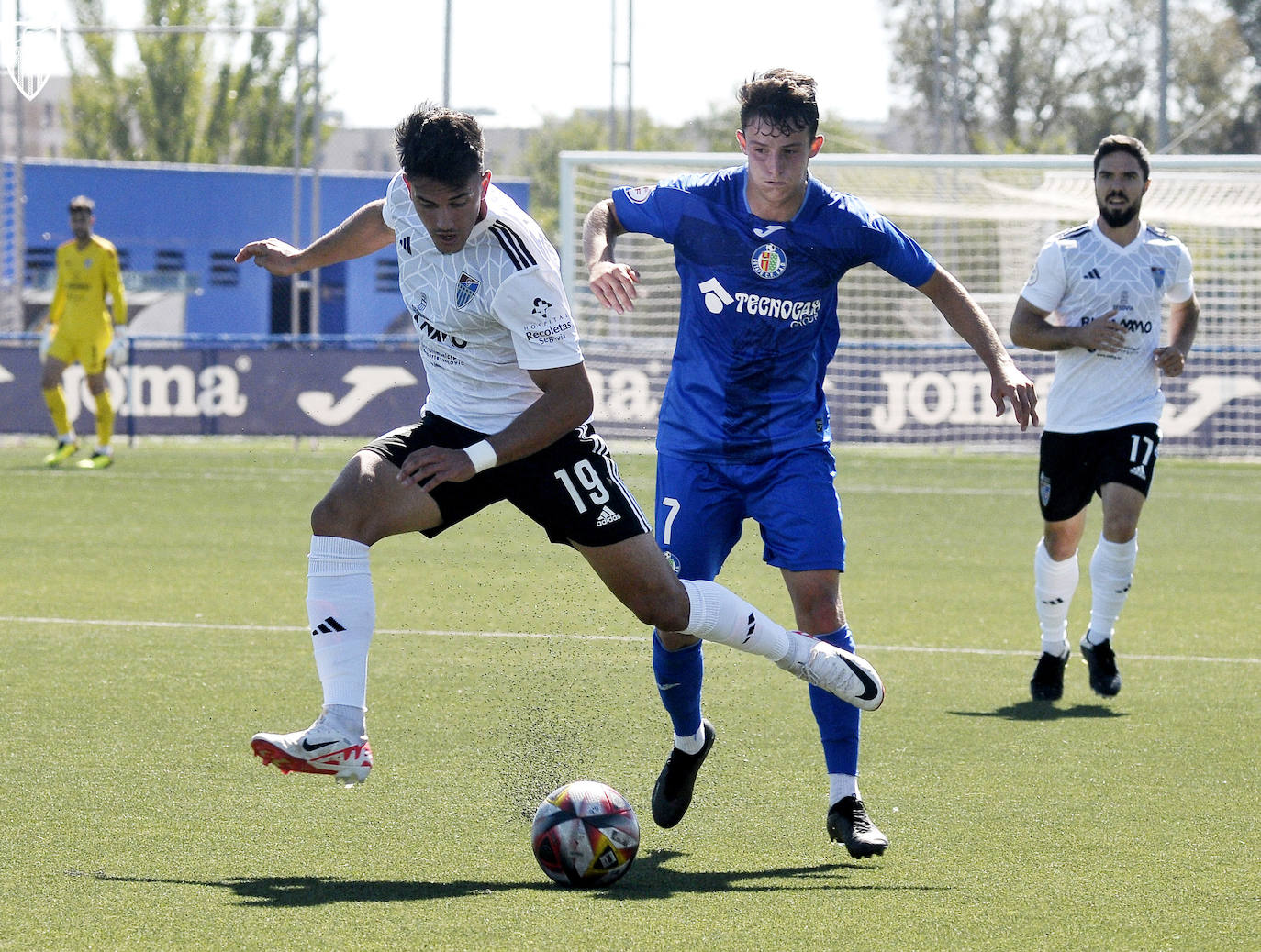 El empate entre el Getafe B y la Segoviana, en imágenes