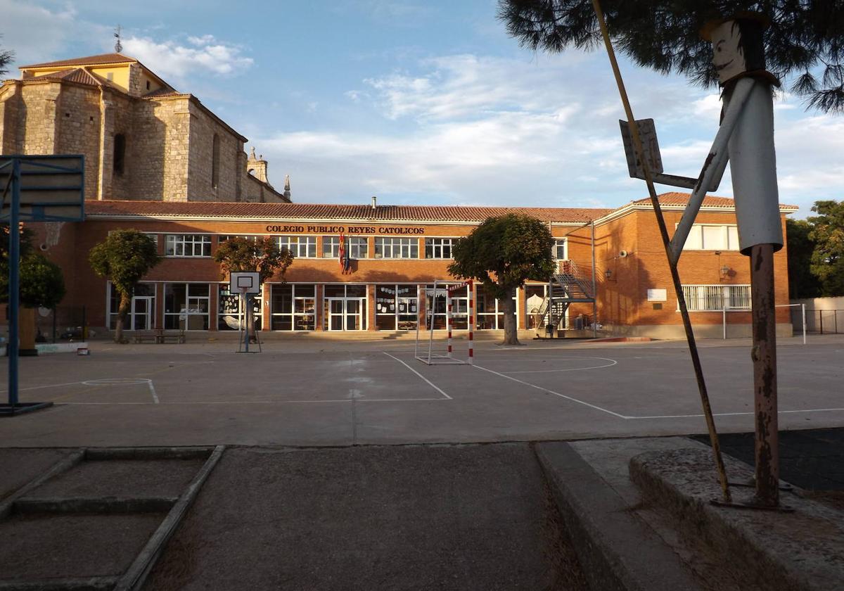 Colegio público Reyes Católicos de Dueñas.