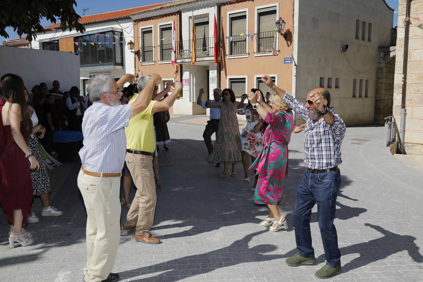 Procesión de la Virgen del Rosario en Valbuena de Duero