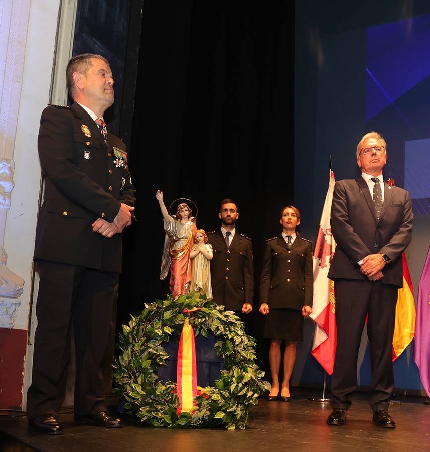 Homenaje a los caídos en la fiesta de la Policía.