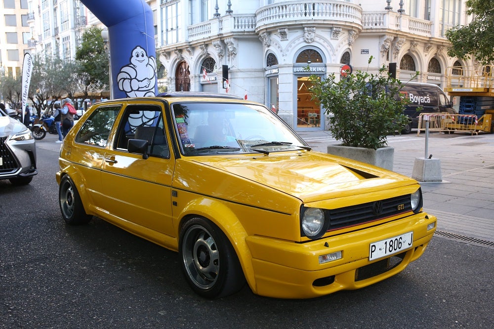 Galería de fotos | Llegada de los participantes al Valladolid Motor Vintage 2/7