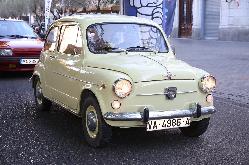 Galería de fotos | Llegada de los participantes al Valladolid Motor Vintage 2/7