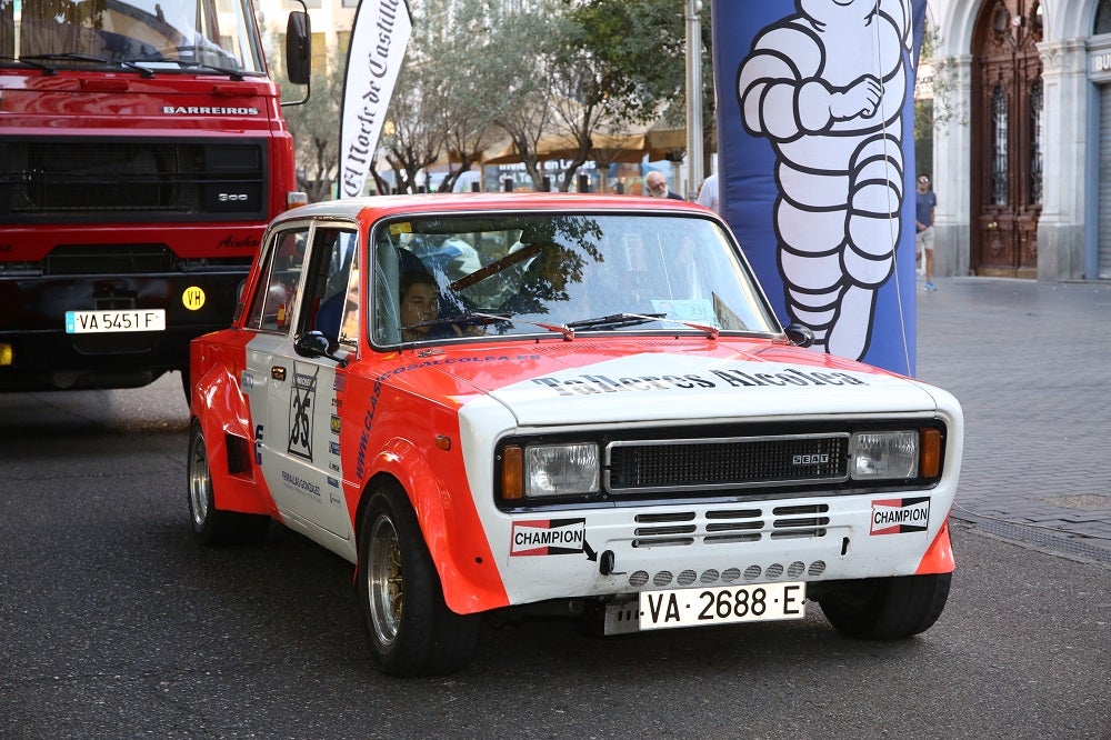 Galería de fotos | Llegada de los participantes al Valladolid Motor Vintage 2/7