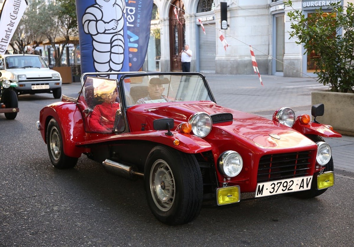 Galería de fotos | Llegada de los participantes al Valladolid Motor Vintage 3/7