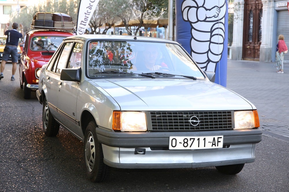 Galería de fotos | Llegada de los participantes al Valladolid Motor Vintage 5/7