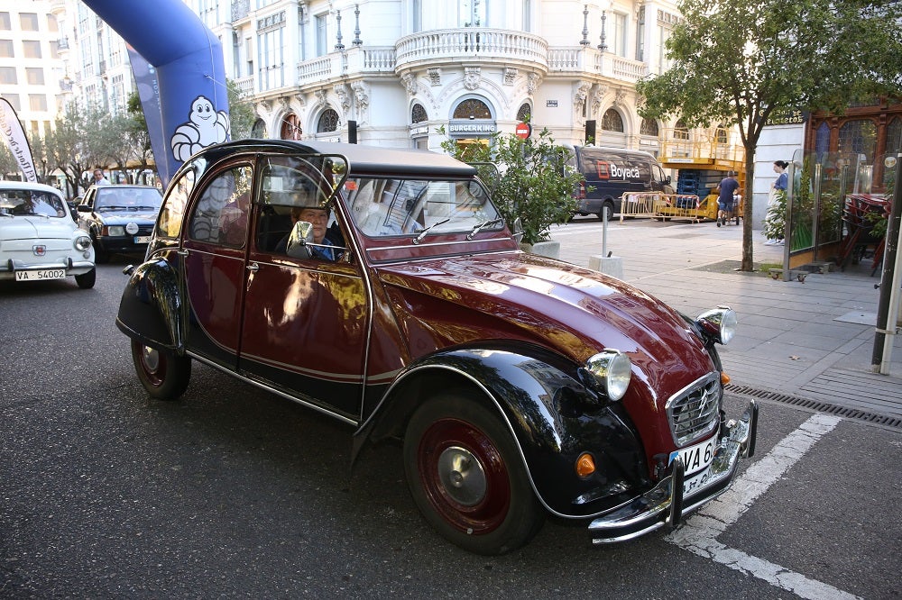 Galería de fotos | Llegada de los participantes al Valladolid Motor Vintage 5/7