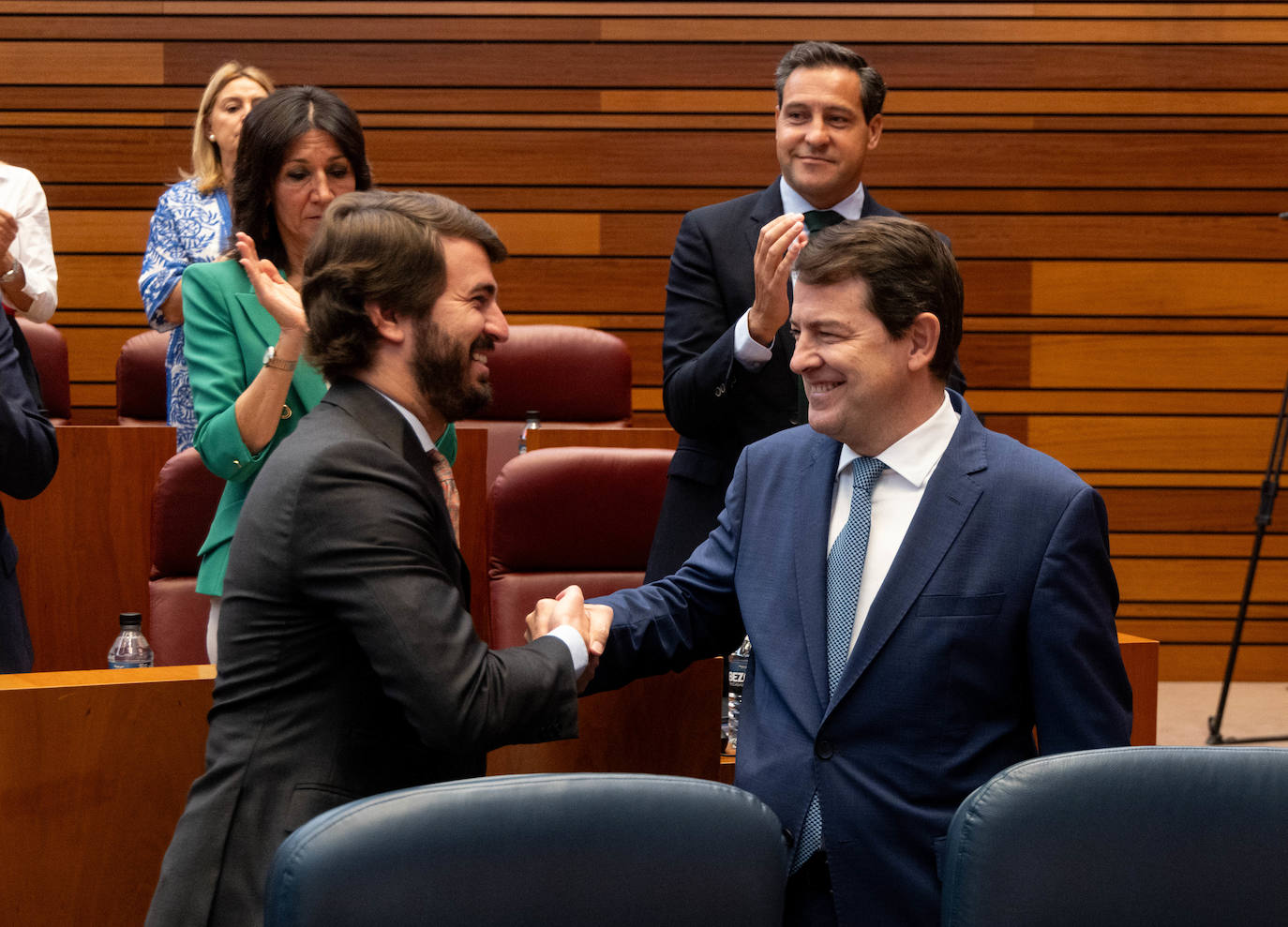 El pleno de las Cortes de Castilla y León, en imágenes